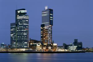 Montevideo toren kop van zuid wilhelminapier Rotterdam